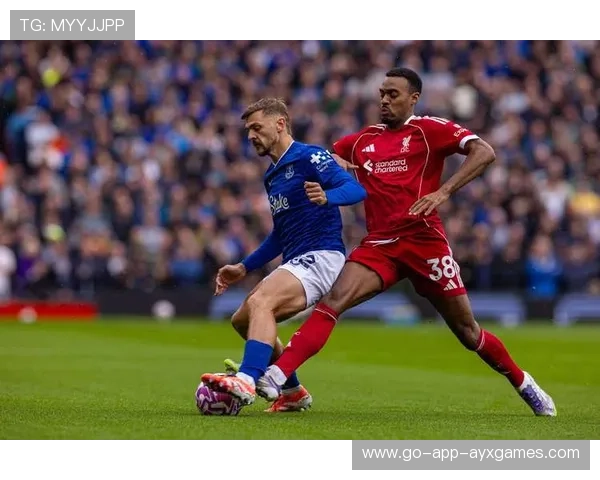 切尔西两位 18 岁边锋提前开始内卷？英超未来在他们